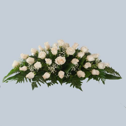 Centro de flores para tanatorios de madrid de rosas blancas.